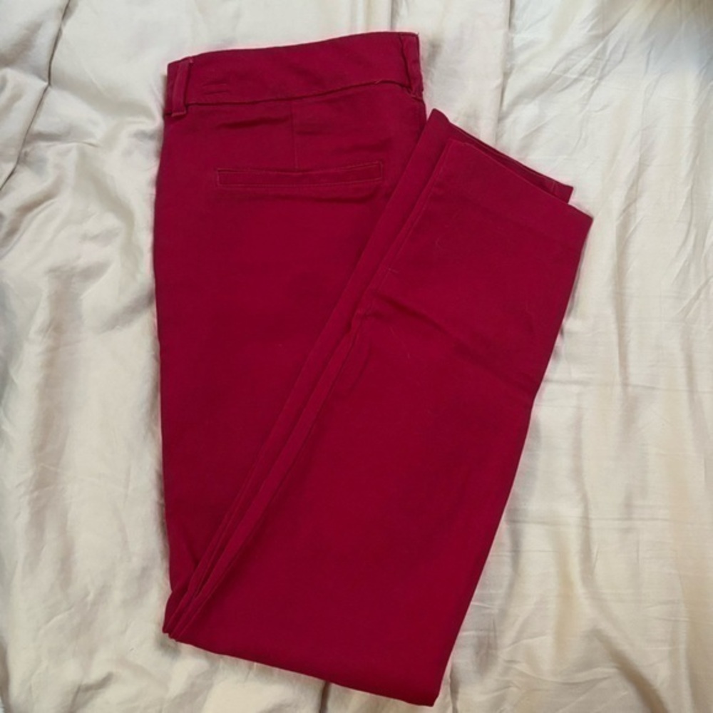 Red capri trousers